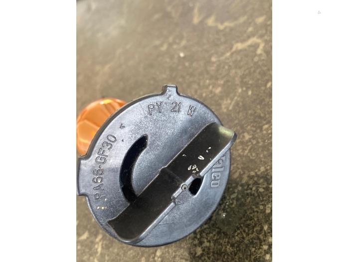 Headlight socket Renault Clio III Estate/Grandtour 1.2 16V TCE 100