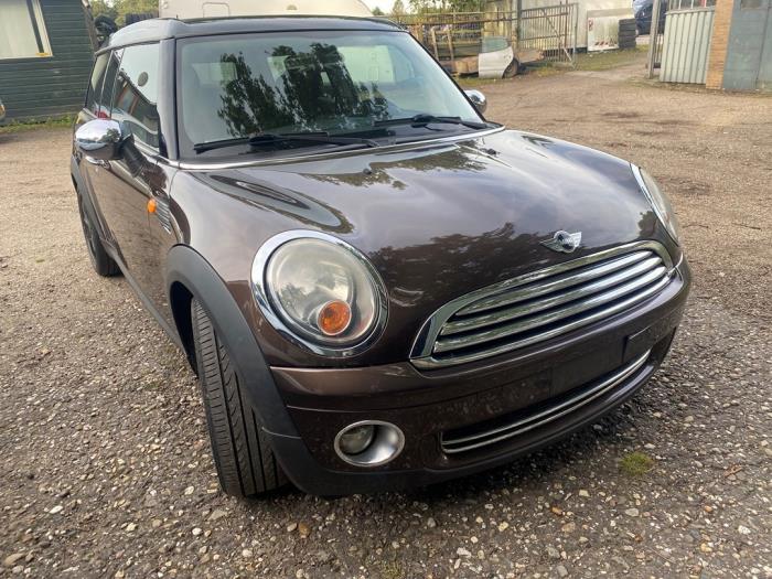 Front Mini Clubman (R55), 2007 / 2014 1.6 16V Cooper, Kombi, Bensin, 1.598cc, 88kW (120pk), FWD, N12B16A, 2007-10 / 2010-02, ML31; ML32; ML33 (Begagnad)