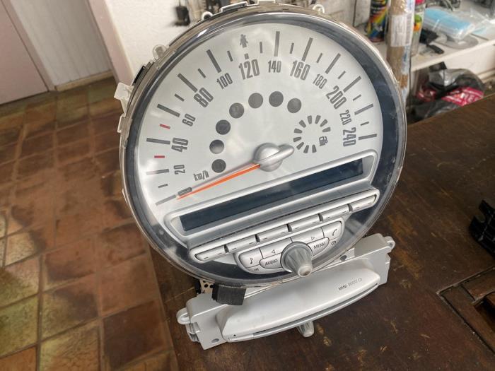 Radio CD player Mini Clubman 1.6 16V Cooper 62116977077 ALPINE