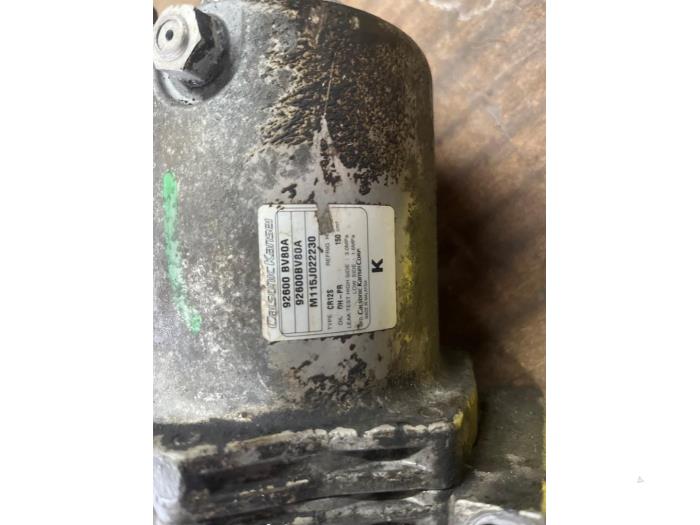 Air conditioning pump from a Nissan Juke (F15) 1.2 DIG-T 16V 2016