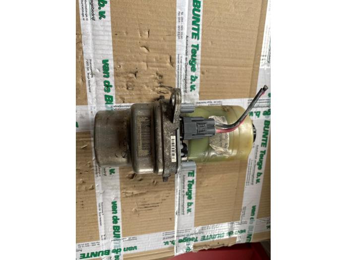 Used Power steering pump Ford Kuga I 2.0 TDCi 16V 4x4 Price € 131,25 Margin scheme offered by van de Bunte Teuge B.V.