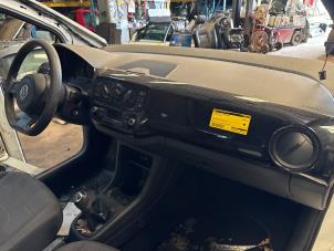 Used Airbag set + dashboard Volkswagen Up! (121) 1.0 12V 60 Price € 500,00 Margin scheme offered by van de Bunte Teuge B.V.