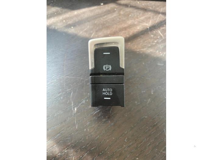 Gebrauchte Handbremse Schalter Volkswagen Golf Sportsvan (AUVS) 1.5 TSI Evo BlueMotion 16V Preis € 15,75 Margenregelung angeboten von van de Bunte Teuge B.V.