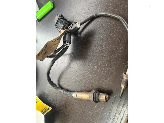 Usados Sonda Lambda BMW 3 serie (E90) 320d 16V Edition Fleet Precio € 31,50 Norma de margen ofrecido por van de Bunte Teuge B.V.