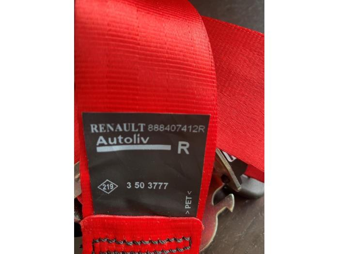 Tensor de cinturón de seguridad derecha detrás de un Renault Clio IV (5R) 1.6 Turbo 16V RS 200 EDC 2014