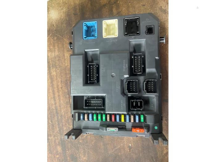 Used Body control computer Peugeot 207/207+ (WA/WC/WM) 1.4 16V Vti Price € 105,00 Margin scheme offered by van de Bunte Teuge B.V.