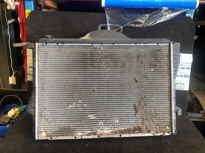 Gebrauchte Kühler BMW 5 serie (E39) 520i 24V Preis auf Anfrage angeboten von van de Bunte Teuge B.V.