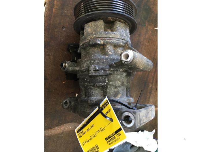 Gebrauchte Klimapumpe Ford Transit Courier 1.5 TDCi 75 Preis € 157,50 Margenregelung angeboten von van de Bunte Teuge B.V.