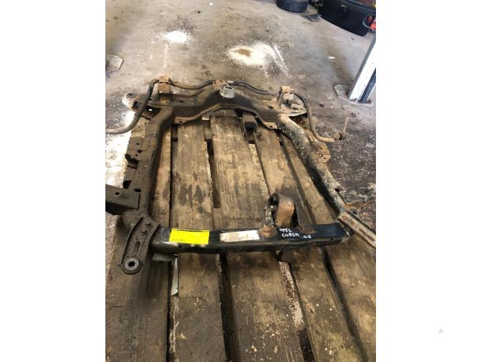 Used Subframe Opel Corsa C (F08/68) 1.4 16V Twin Port Price € 78,75 Margin scheme offered by van de Bunte Teuge B.V.
