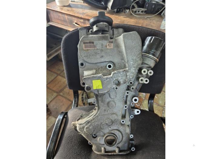 Usagé Couvercle de distribution Seat Altea XL (5P5) 1.4 TSI 16V Prix € 157,50 Règlement à la marge proposé par van de Bunte Teuge B.V.