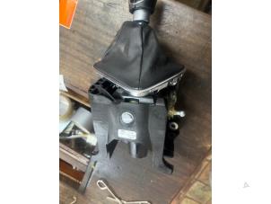 Używane Mechanizm wyboru Ford C-Max (DXA) 1.0 Ti-VCT EcoBoost 12V 100 Cena € 52,50 Procedura marży oferowane przez van de Bunte Teuge B.V.