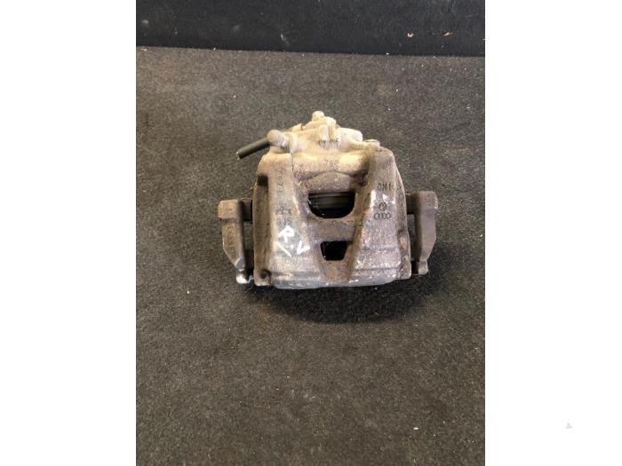Gebrauchte Bremszange rechts vorne Volkswagen Tiguan (5N1/2) 1.4 TSI 16V Preis € 42,00 Margenregelung angeboten von van de Bunte Teuge B.V.