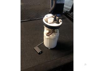 Used Electric fuel pump Skoda Fabia II (5J) 1.4i 16V Price € 52,50 Margin scheme offered by van de Bunte Teuge B.V.