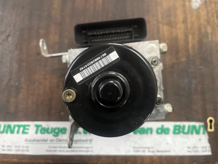 Używane Pompa ABS BMW 1 serie (E87/87N) 120i 16V Cena € 157,50 Procedura marży oferowane przez van de Bunte Teuge B.V.