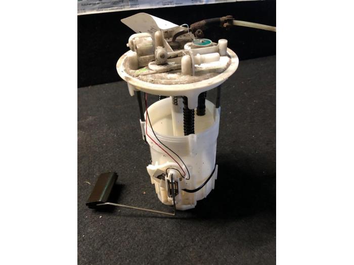 Gebrauchte Kraftstoffpumpe Elektrisch Opel Vivaro 2.5 DTI 16V Preis € 42,00 Margenregelung angeboten von van de Bunte Teuge B.V.