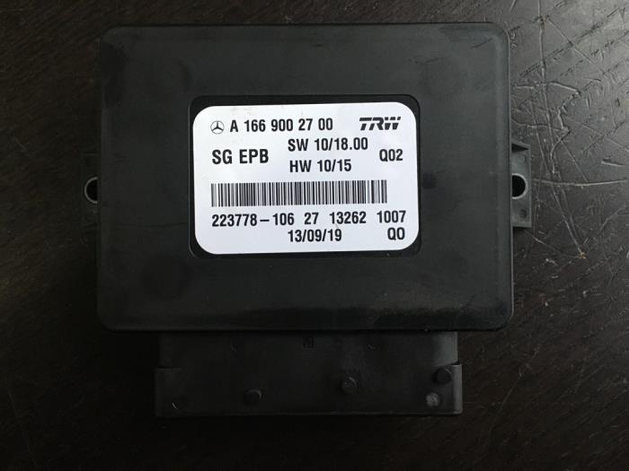 Używane Modul hamulca postojowego Mercedes A (W176) 1.6 A-180 16V Cena € 26,25 Procedura marży oferowane przez van de Bunte Teuge B.V.