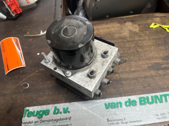 Begagnade ABS-pump Fiat 500 (312) 0.9 TwinAir 80 Pris € 105,00 Marginaltabell erbjuds av van de Bunte Teuge B.V.