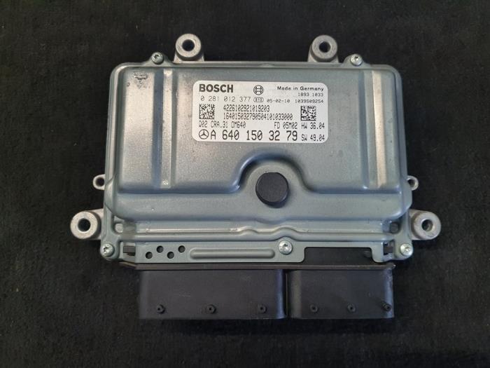 Used Engine management computer Mercedes A (W169) 2.0 A-180 CDI 16V Price € 204,75 Margin scheme offered by van de Bunte Teuge B.V.