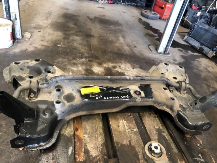 Used Subframe Fiat Ducato (250) 2.2 D 100 Multijet Euro 4 Price on request offered by van de Bunte Teuge B.V.