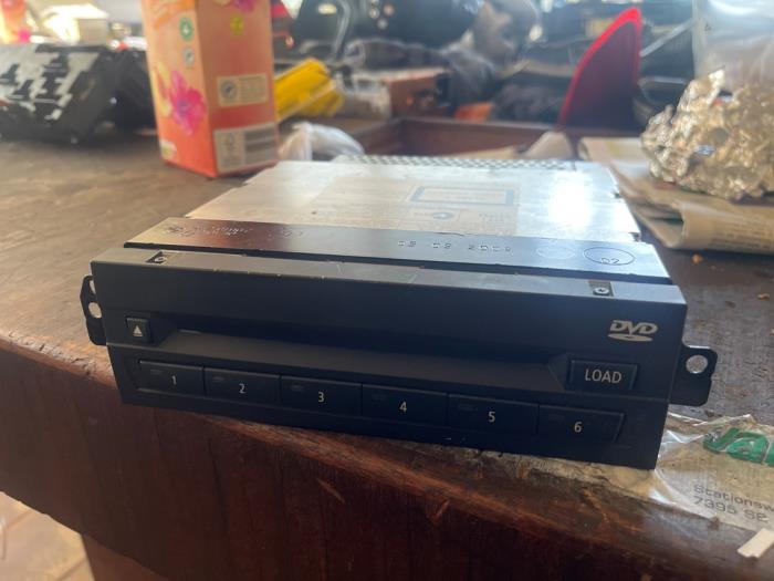 Używane Odtwarzacz DVD BMW 5 serie (F10) Cena € 157,50 Procedura marży oferowane przez van de Bunte Teuge B.V.
