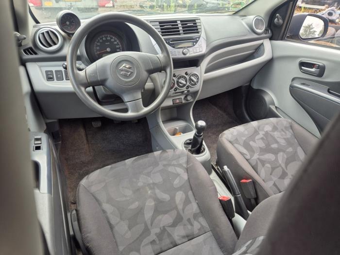 Begagnade Airbagset Suzuki Alto 1.0 12V Pris € 314,99 Marginaltabell erbjuds av van de Bunte Teuge B.V.