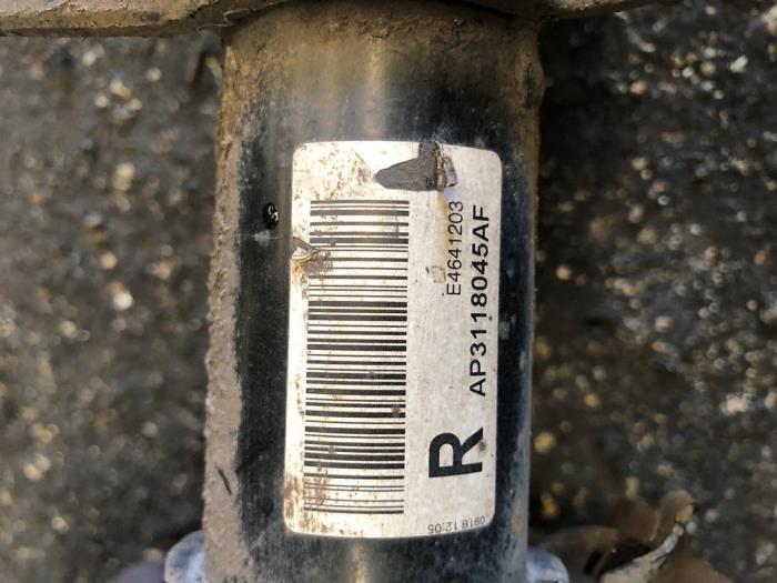 Barre amortisseur avant droit d'un Ford B-Max (JK8) 1.0 EcoBoost 12V 100 2015