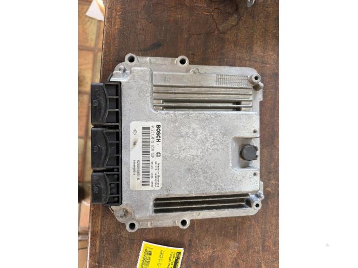 Used Engine management computer Nissan Primastar 2.0 dCi 120 Price € 157,50 Margin scheme offered by van de Bunte Teuge B.V.