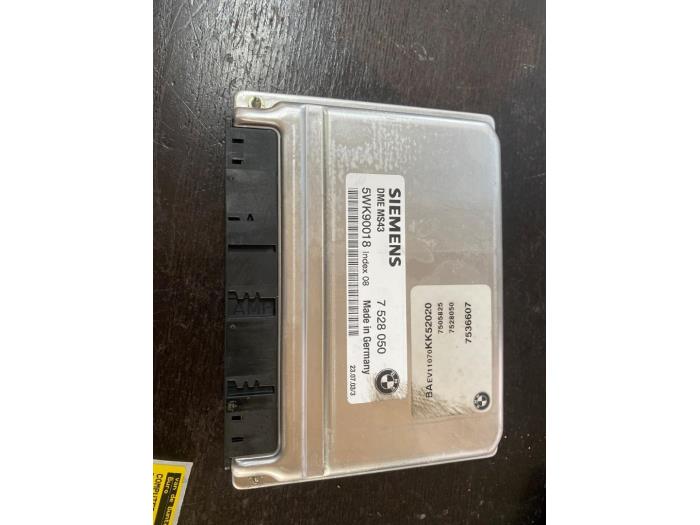 Used Engine management computer BMW 3 serie (E46/4) 320i 24V Price € 152,25 Margin scheme offered by van de Bunte Teuge B.V.