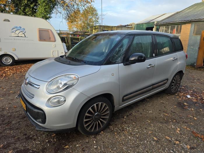 Używane Reflektor lewy Fiat 500L (199) 1.6 D 16V Multijet II Cena € 131,25 Procedura marży oferowane przez van de Bunte Teuge B.V.
