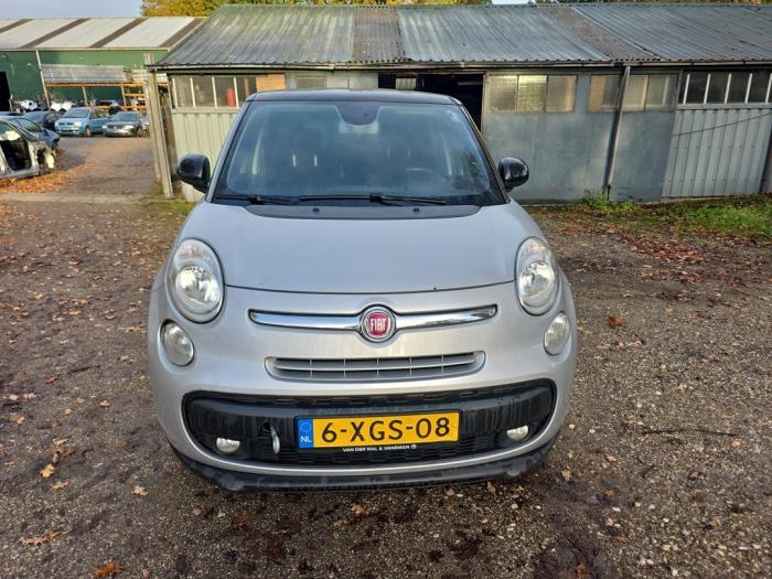 Używane Reflektor prawy Fiat 500L (199) 1.6 D 16V Multijet II Cena € 131,25 Procedura marży oferowane przez van de Bunte Teuge B.V.