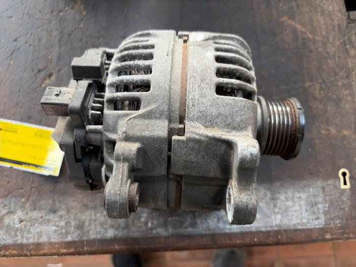 Usagé Dynamo Audi A4 Avant (B8) 2.0 TDI 16V Prix € 78,75 Règlement à la marge proposé par van de Bunte Teuge B.V.