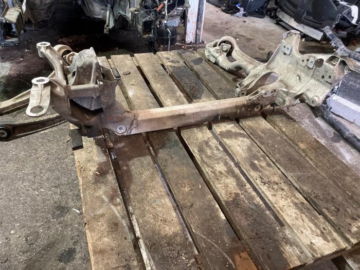 Usagé Faux châssis Audi A4 Avant (B8) 2.0 TDI 16V Prix sur demande proposé par van de Bunte Teuge B.V.