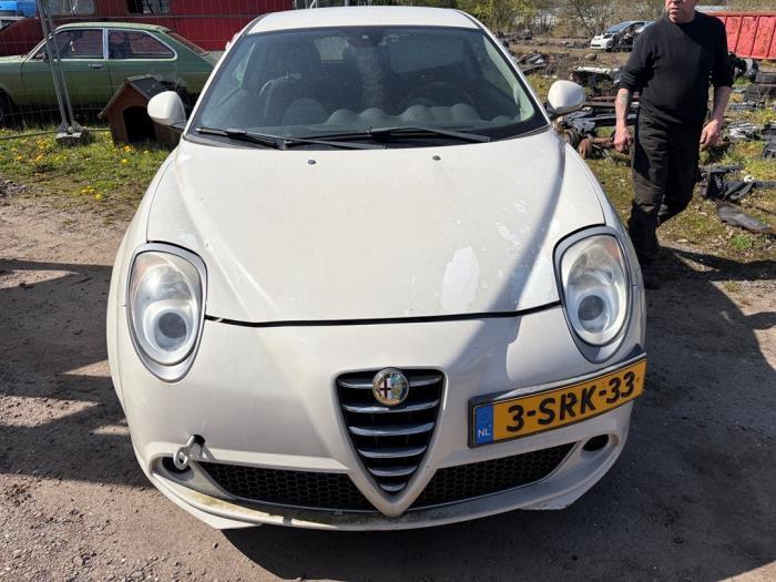 Używane Maska Alfa Romeo MiTo (955) 0.9 TwinAir Cena € 157,50 Procedura marży oferowane przez van de Bunte Teuge B.V.