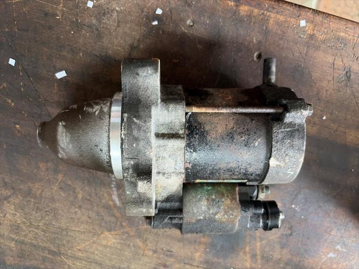 Gebrauchte Anlasser Honda Jazz (GD/GE2/GE3) 1.2 i-DSi Preis € 36,75 Margenregelung angeboten von van de Bunte Teuge B.V.