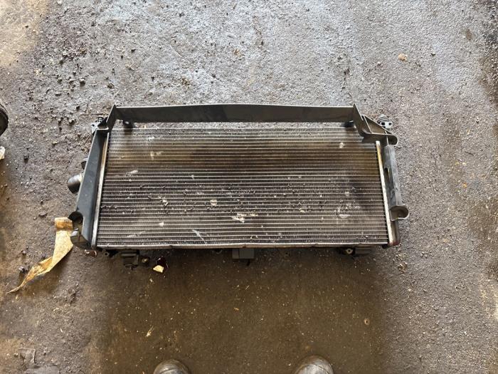 Usagé Radiateur Fiat Doblo Cargo (223) 1.9 JTD Prix € 52,50 Règlement à la marge proposé par van de Bunte Teuge B.V.