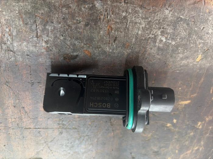 Gebrauchte Luftmengenmesser Opel Astra J (PC6/PD6/PE6/PF6) 1.4 Turbo 16V Preis € 47,25 Margenregelung angeboten von van de Bunte Teuge B.V.