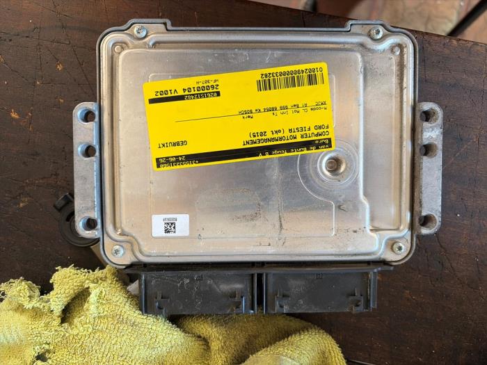 Used Engine management computer Ford Fiesta 6 (JA8) 1.0 Ti-VCT 12V 65 Price € 105,00 Margin scheme offered by van de Bunte Teuge B.V.