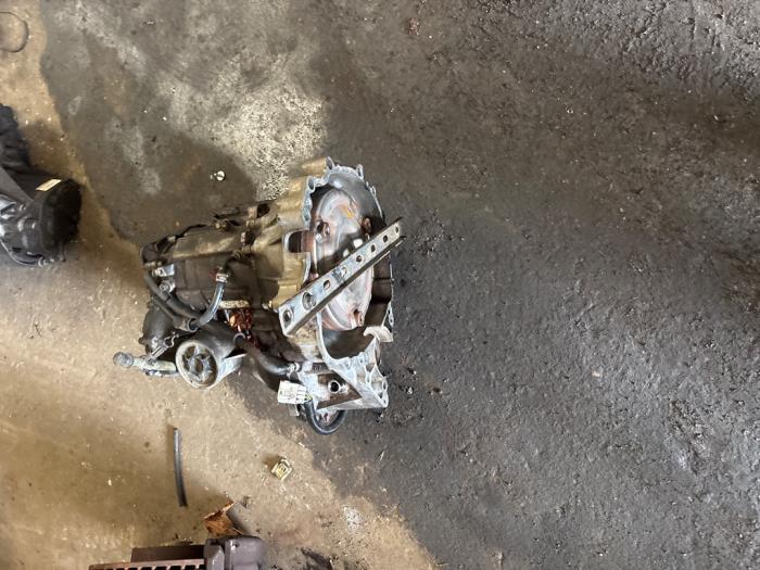 Gebrauchte Getriebe Daihatsu Move (L9) 1.0 12V Preis auf Anfrage angeboten von van de Bunte Teuge B.V.