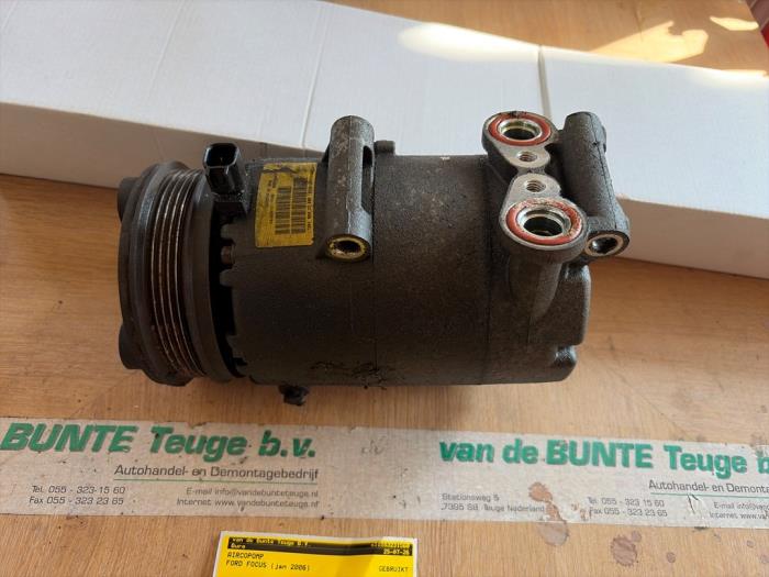 Usagé Pompe clim Ford Focus 2 1.6 Ti-VCT 16V Prix € 78,75 Règlement à la marge proposé par van de Bunte Teuge B.V.