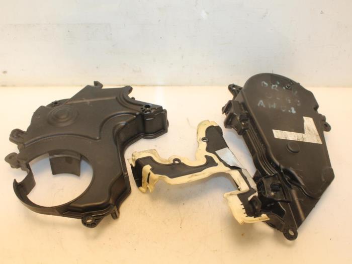 Usagé Couvercle de distribution Citroen C5 III Berline (RD) 2.0 BlueHDi 180 16V Prix € 55,00 Règlement à la marge proposé par Van Gils Automotive