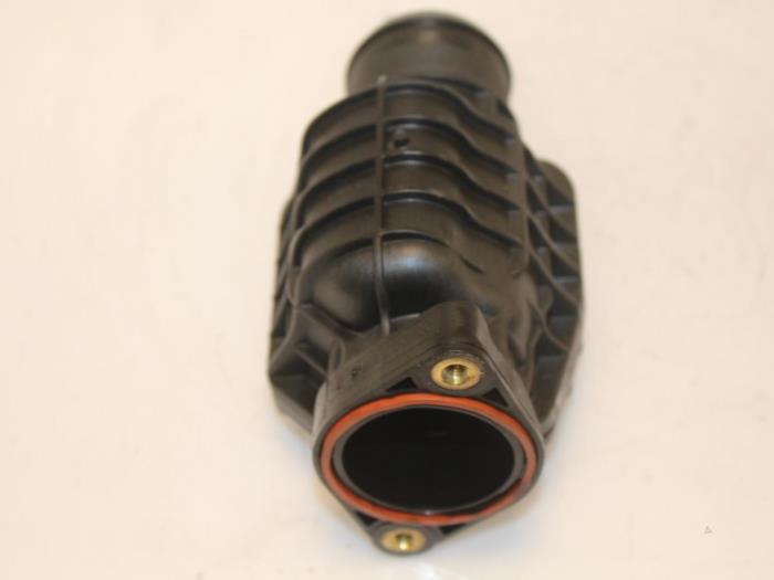 Intercooler Rohr van een Peugeot 308 SW (L4/L9/LC/LJ/LR) 1.6 BlueHDi 100 2015