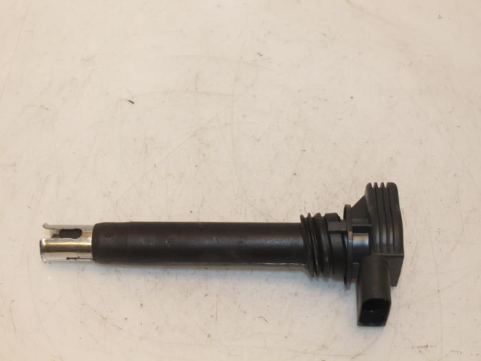 Usagé Broche bobine Audi A4 Quattro (B8) 2.0 TFSI 16V Prix € 30,00 Règlement à la marge proposé par Van Gils Automotive
