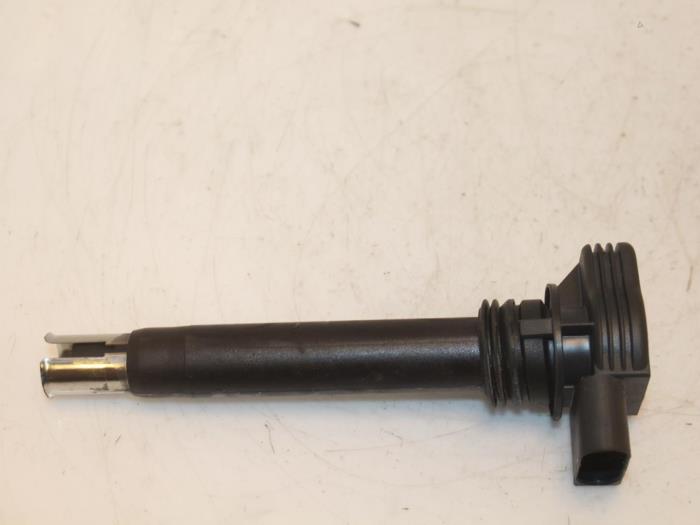Usagé Broche bobine Audi A4 Quattro (B8) 2.0 TFSI 16V Prix € 30,00 Règlement à la marge proposé par Van Gils Automotive