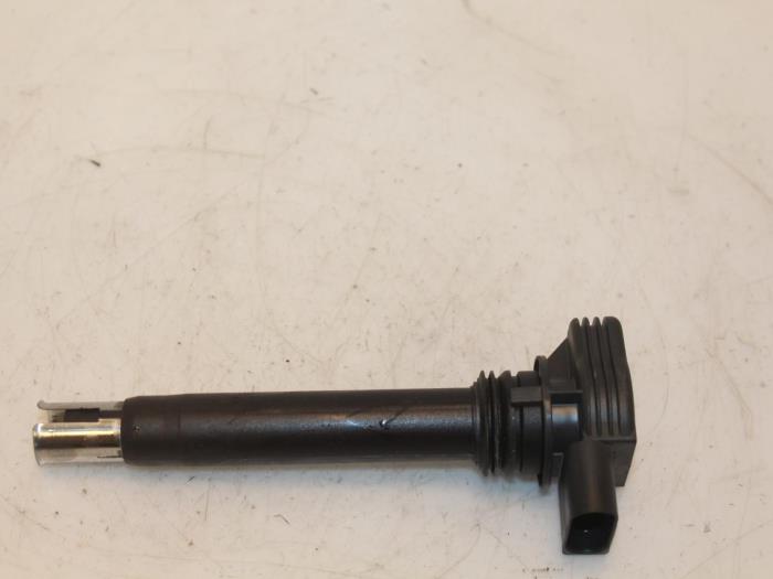 Usagé Broche bobine Audi A4 Quattro (B8) 2.0 TFSI 16V Prix € 30,00 Règlement à la marge proposé par Van Gils Automotive