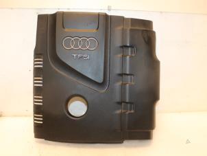Usados Chapa protectora motor Audi A4 Quattro (B8) 2.0 TFSI 16V Precio € 33,00 Norma de margen ofrecido por Van Gils Automotive