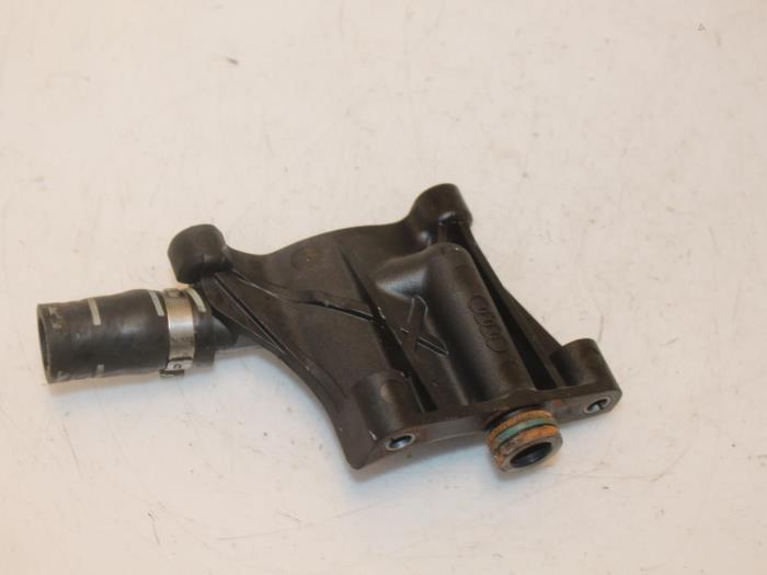 Gebrauchte Wasserrohr Audi A4 Avant (B8) 2.7 TDI V6 24V Preis € 30,00 Margenregelung angeboten von Van Gils Automotive