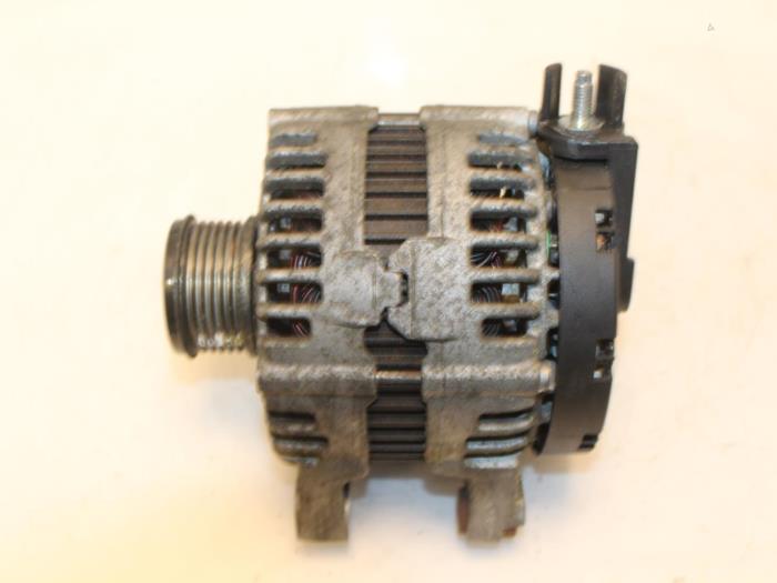 Gebrauchte Dynamo Ford Mondeo IV 2.2 TDCi 16V Preis € 136,00 Margenregelung angeboten von Van Gils Automotive