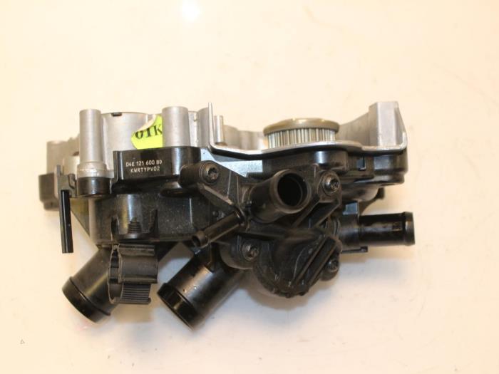Used Volkswagen Polo Water pump 04E121600BD van Gils Automotive