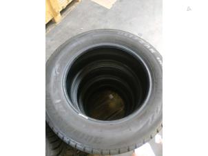 Usados Neumático de invierno Precio de solicitud ofrecido por Van Gils Automotive