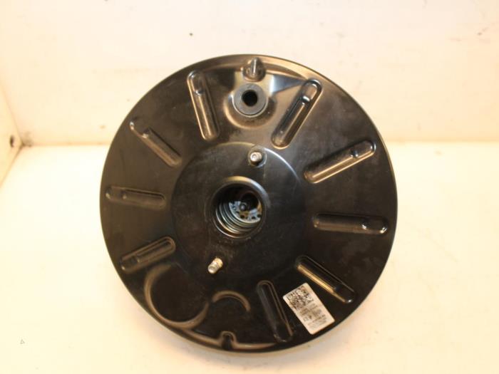 Usados Servofreno Volkswagen Caddy III (2KA,2KH,2CA,2CH) 1.6 TDI 16V Precio € 93,17 IVA incluido ofrecido por Van Gils Automotive